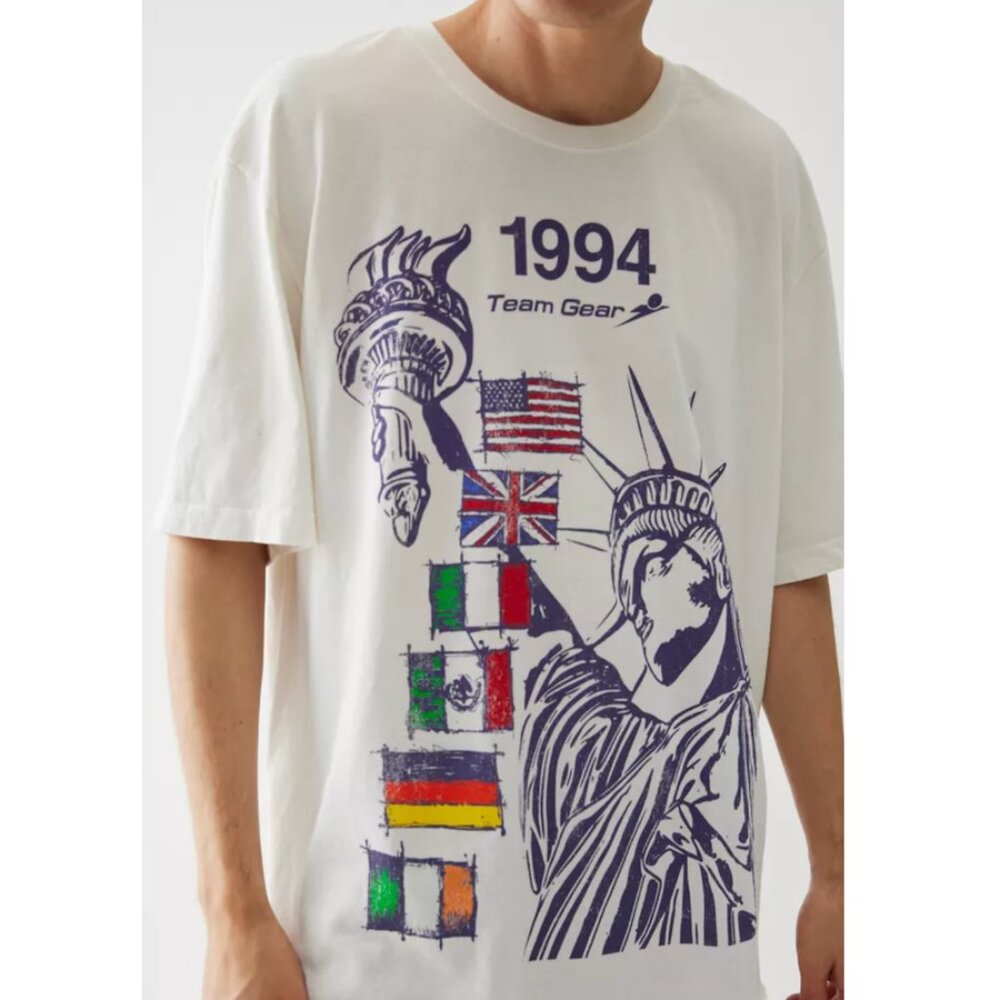 UO Team Gear 1994 Vintage Tee